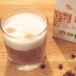 Hafermilch als Milchersatz für Kaffee